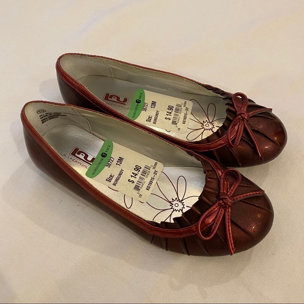 NWT~L.A. UNDERGROUND Girls Burgundy Shoes Size 13